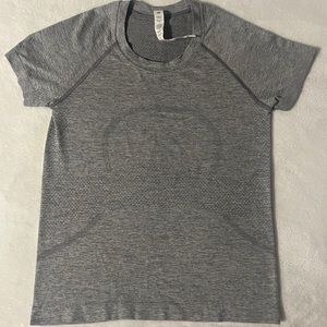 Lululemon Swiftly Tech Short-Sleeve Shirt 2.0 *Race Length*
